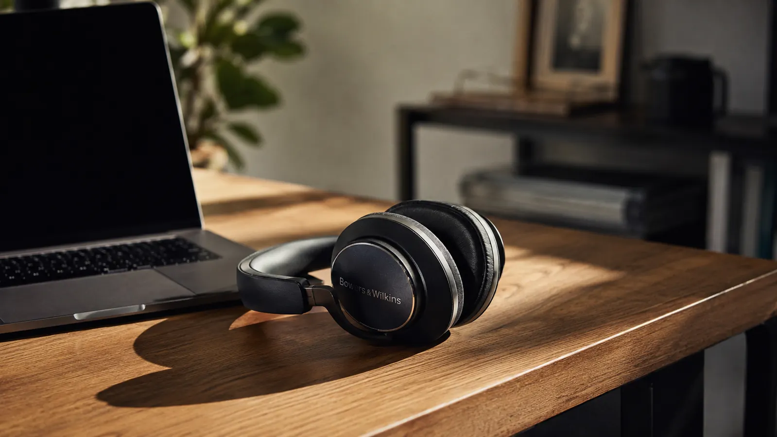 Sony WH-1000XM5 vs Bose QuietComfort Ultra: Which Headphones Win for Founders